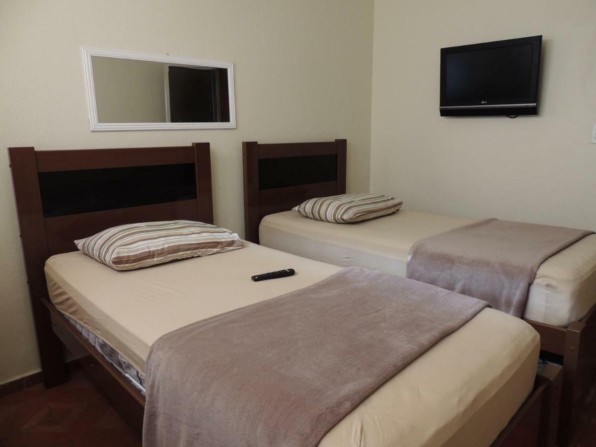 Quartos Em Casa In Caxias Da Paraiso